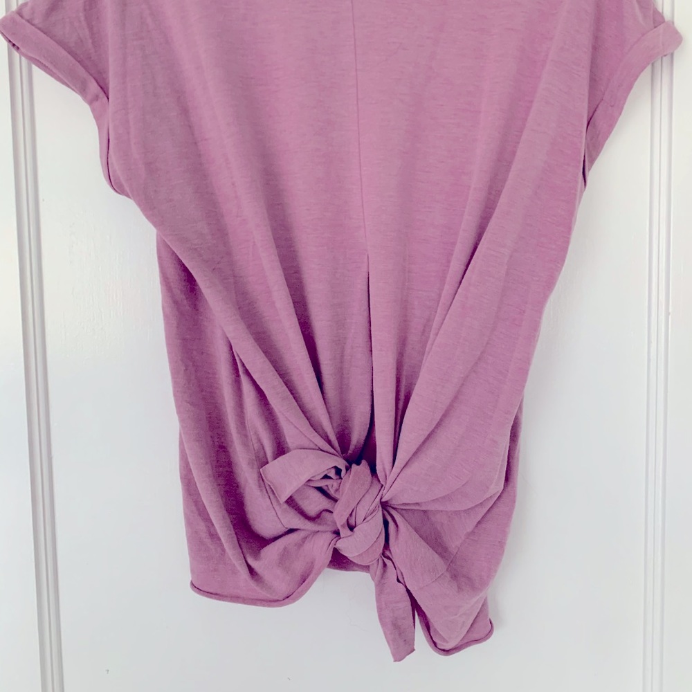 Lilac yoga top with open (tie) back